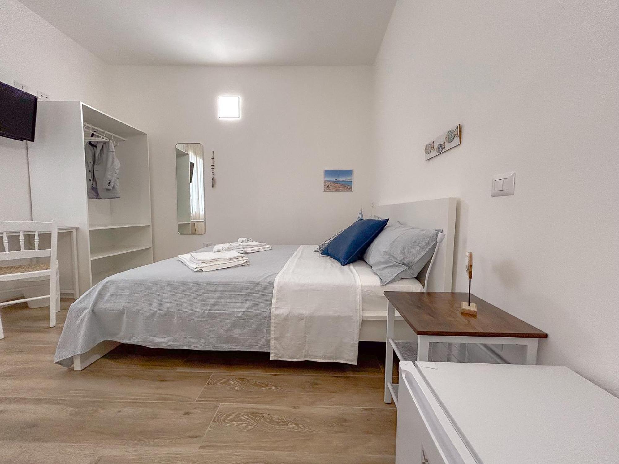 La Marina - Rooms In Stintino Zewnętrze zdjęcie