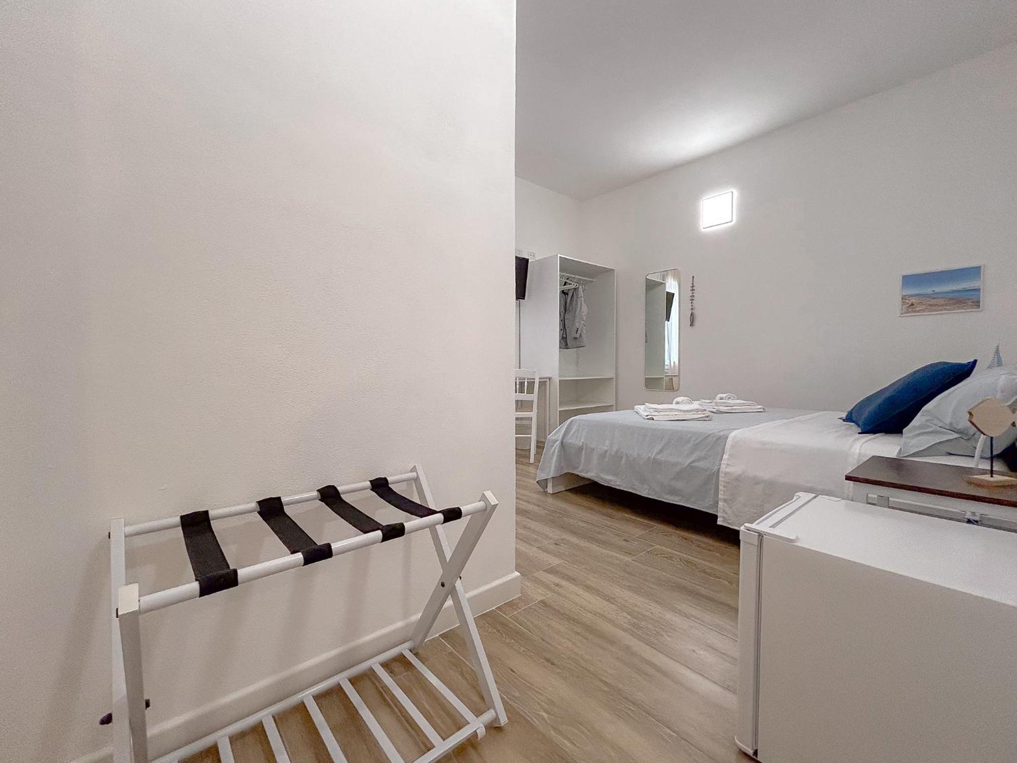 La Marina - Rooms In Stintino Zewnętrze zdjęcie