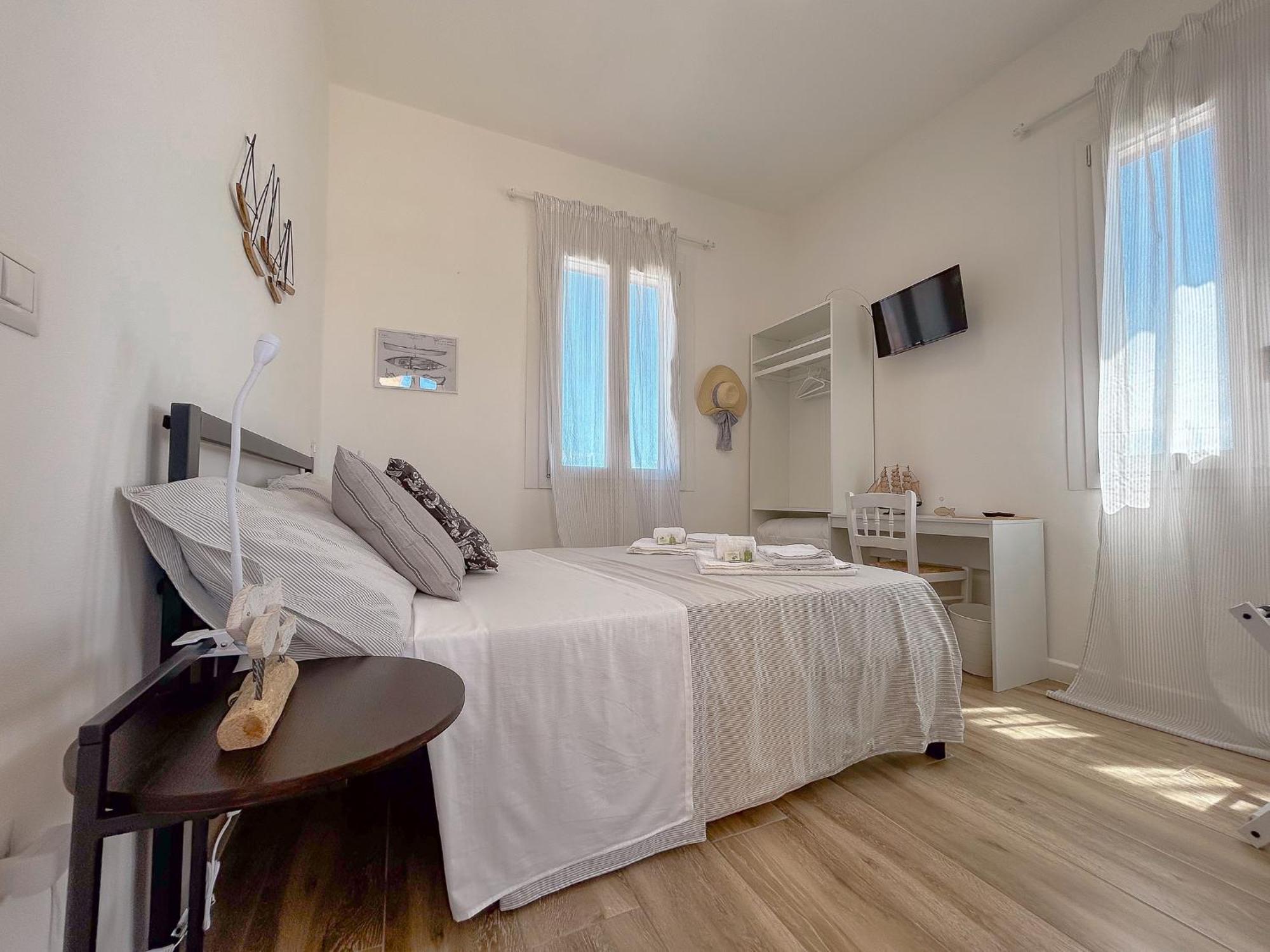La Marina - Rooms In Stintino Zewnętrze zdjęcie