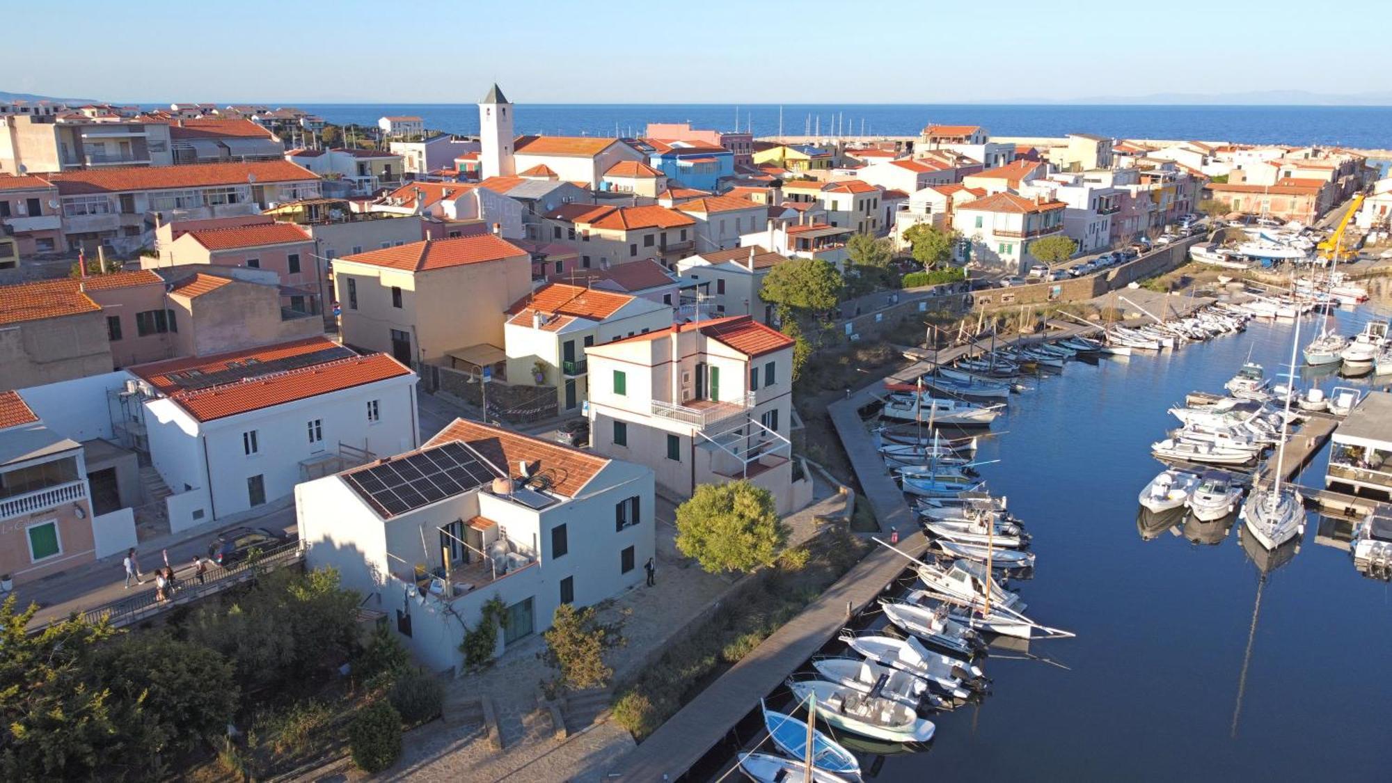 La Marina - Rooms In Stintino Zewnętrze zdjęcie